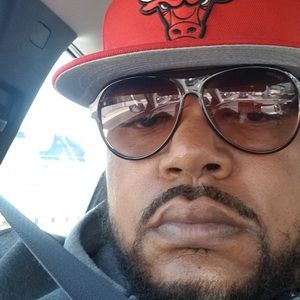 Meet your Posher, Eliot